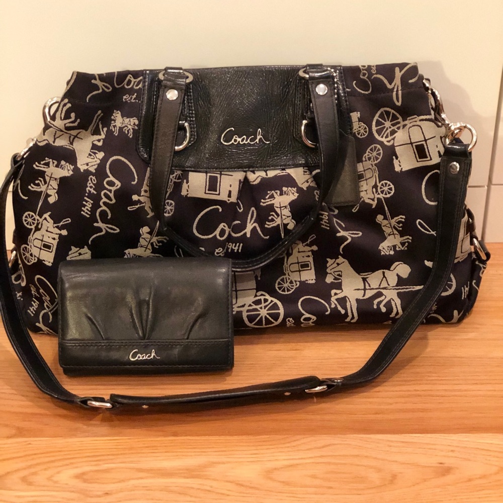 *Bundled* Coach And Wallet Set - image 1